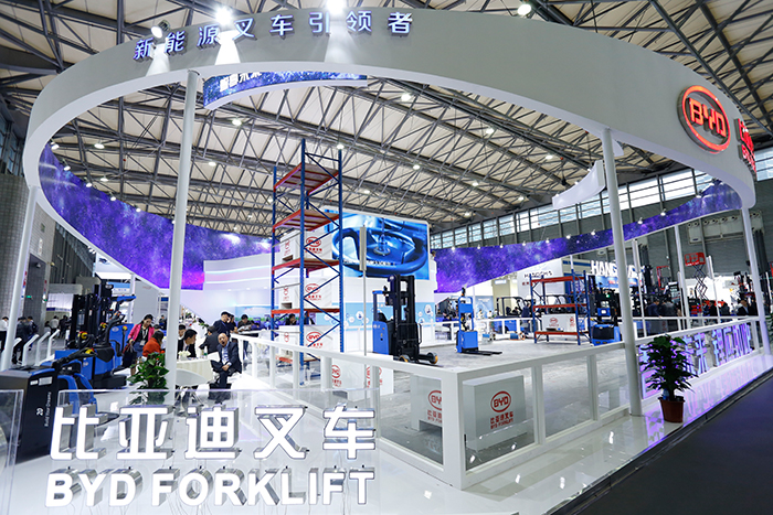 展臺(tái)搭建天景造型設(shè)計(jì)類型有那些？會(huì)用到那種材料？