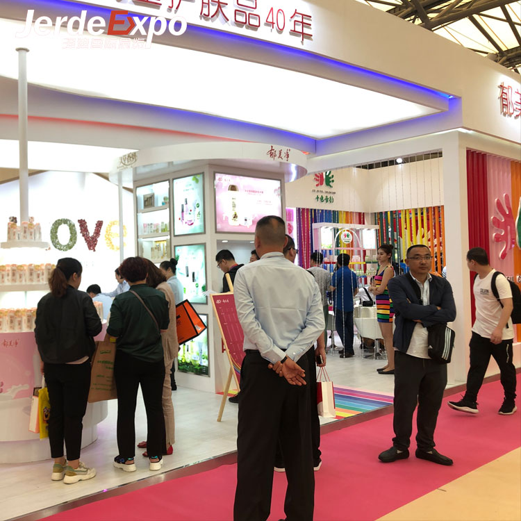 展會(huì)行業(yè)面對(duì)客戶(hù)頻頻拒絕,展會(huì)搭建制作公司分享-你關(guān)心的都在這里