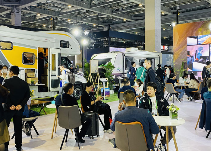 展覽結(jié)束后,如何評(píng)估展臺(tái)搭建的效果和觀眾反饋？